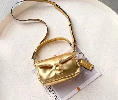 Sac à bandoulière Coach Pillow Tabby 18 — vue 18