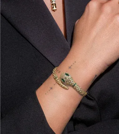 Bracelet Jonc Serpent APM Monaco — vue 3