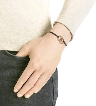 Bracelet Ajustable Or Rose et Cristaux Noirs Swarovski — vue 2