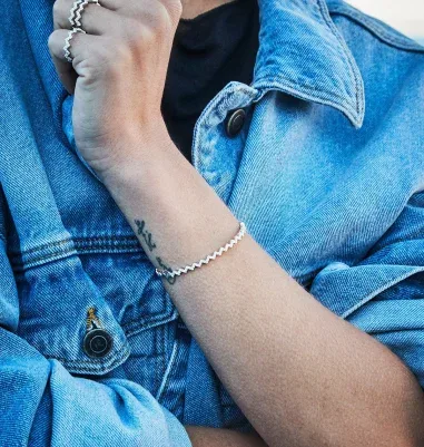 Bracelet Ajustable Up and Down APM Monaco — vue 3