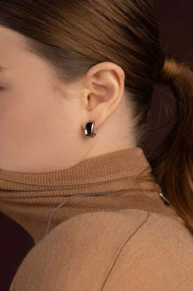 Boucles d'oreilles mini créoles APM Monaco argent 925 — vue 2