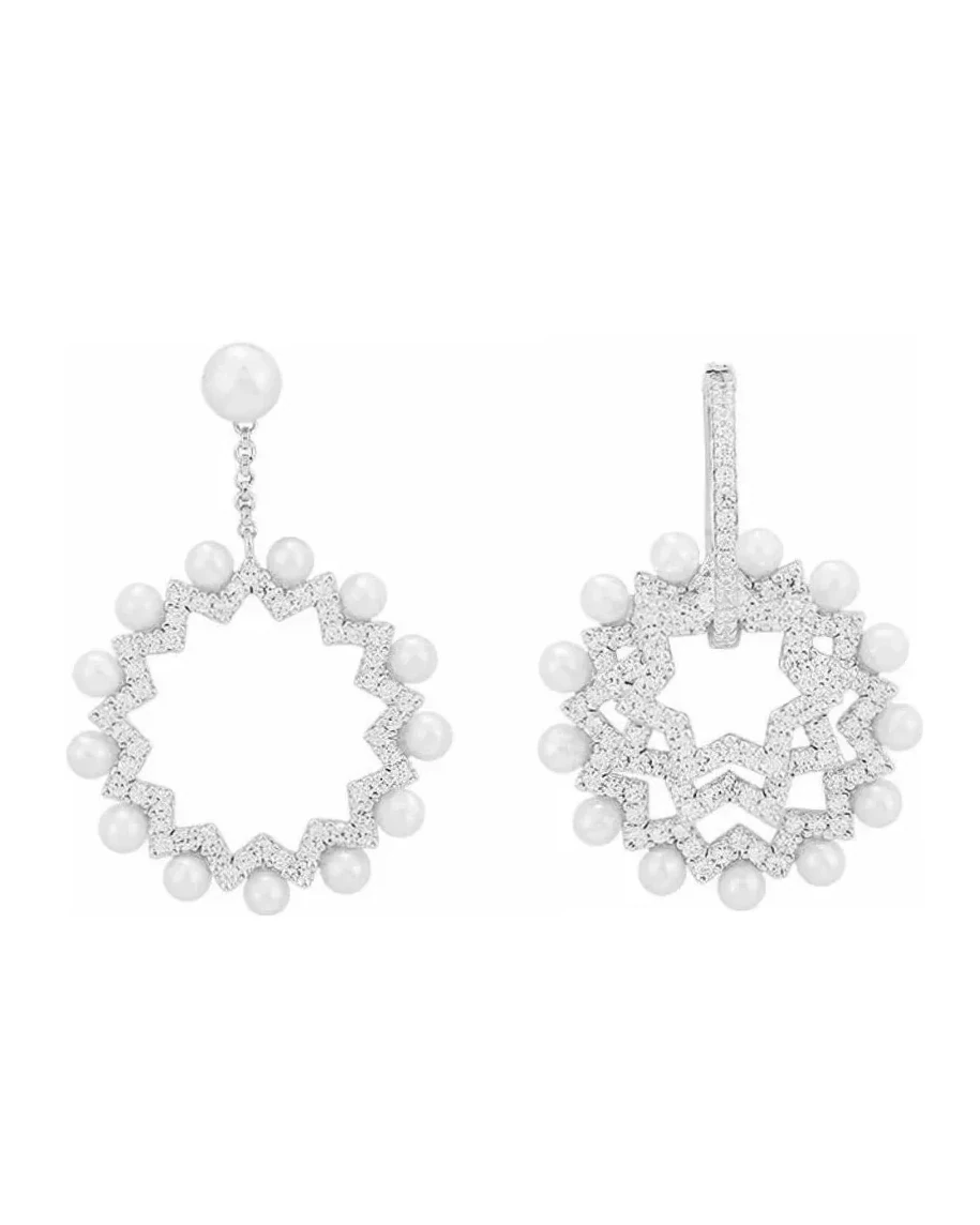 Boucles d'oreilles asymétriques APM Monaco Up and Down argent 925 perles zirconiums femme