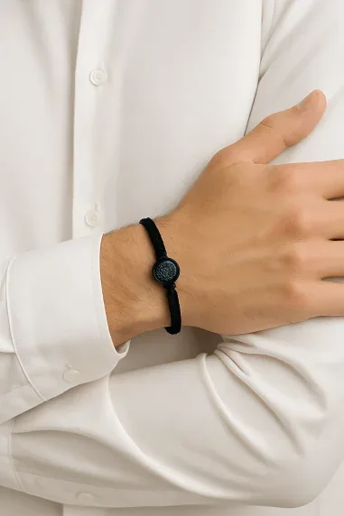 Bracelet Swarovski Dextera - Tissu noir et cristaux bleus — vue 2
